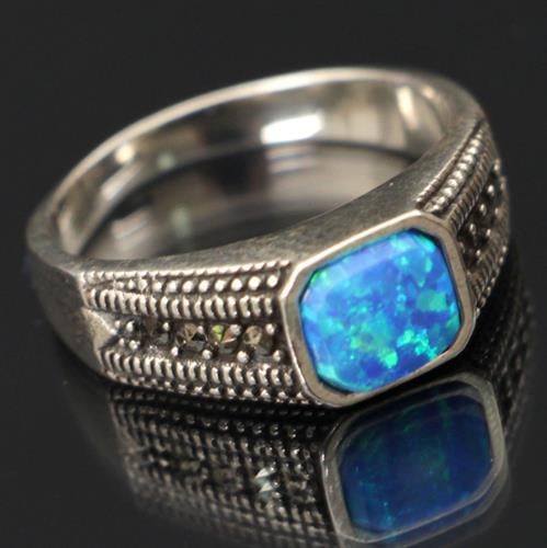 טבעת כסף משובצת Marcasite ואופאל כחול RG9081