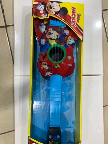 גיטרה מיקי מאוס