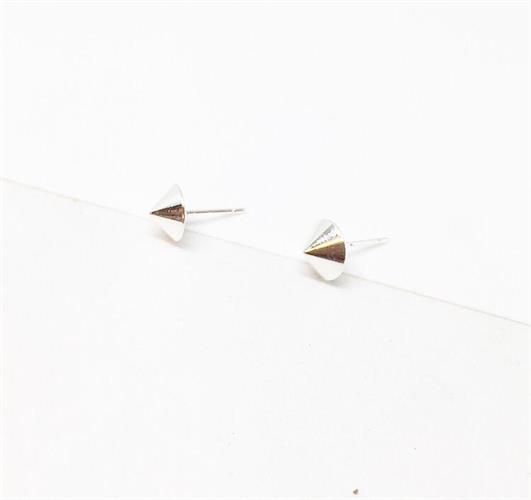 עגילי ניטים כסף