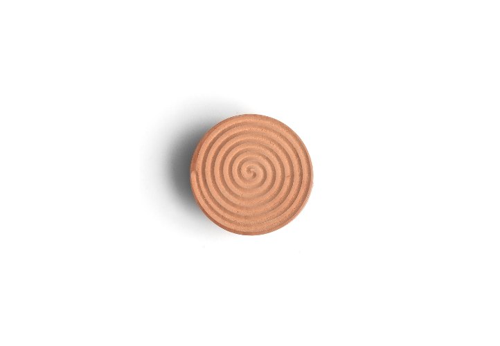 חותמת בצק מעץ. קורזטי,  Corzetti - דוגמת ספירלה