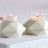 פמוטים מעוצבים לשבת בגוון לבן שמנת- יודאיקה עכשווית