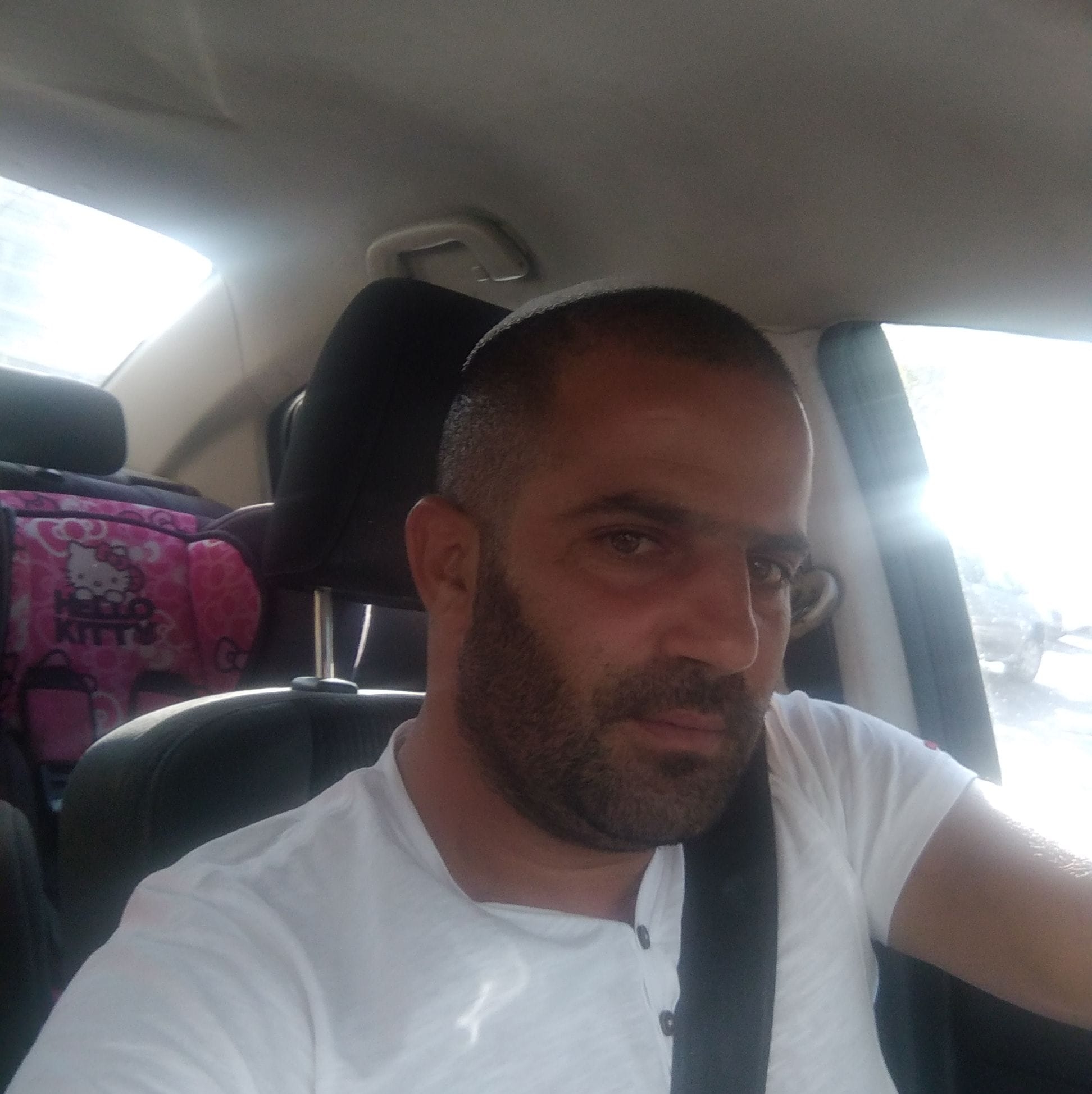 חוות דעת - כורסת טלויזיה עור בז ' -ג'ק מרלו