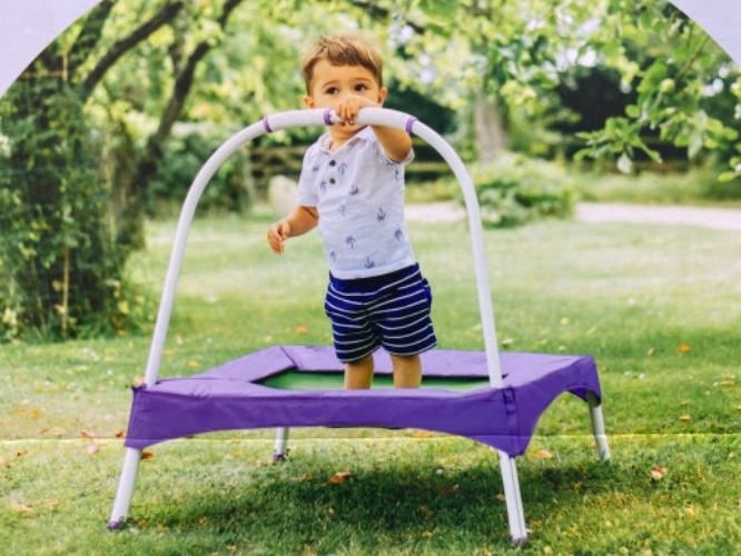 טרמפולינה עם אחיזה לתינוק