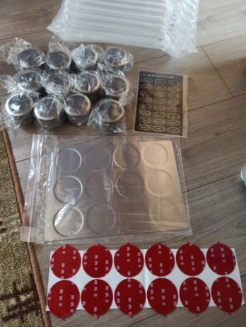 חוות דעת - 12 צנצנות אחסון לתבלינים בעלות משטח מגנטי