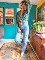 חולצה פרחונית מכופתרת מידה XL