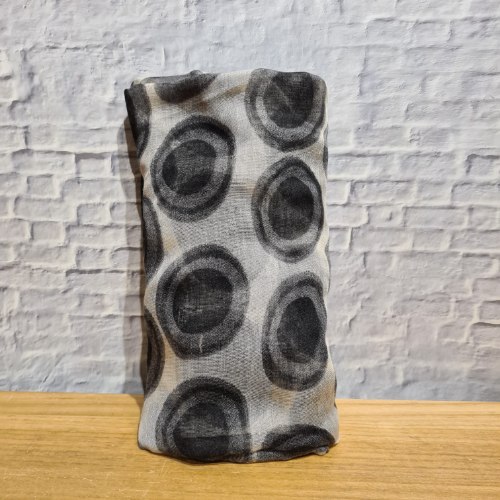 צעיף ויסקוזה עיגולים אפור לבן