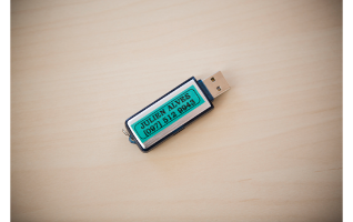 סרט סימון שחור על רקע ירוק Brother TZe731 Labelling Tape Cassette 12mmx8m