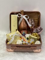 מארז יוקרתי במזוודה ורודה