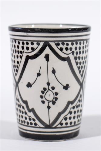 כוס  שחור לבן פרחים L