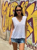 גופיית V גזורה סלאב