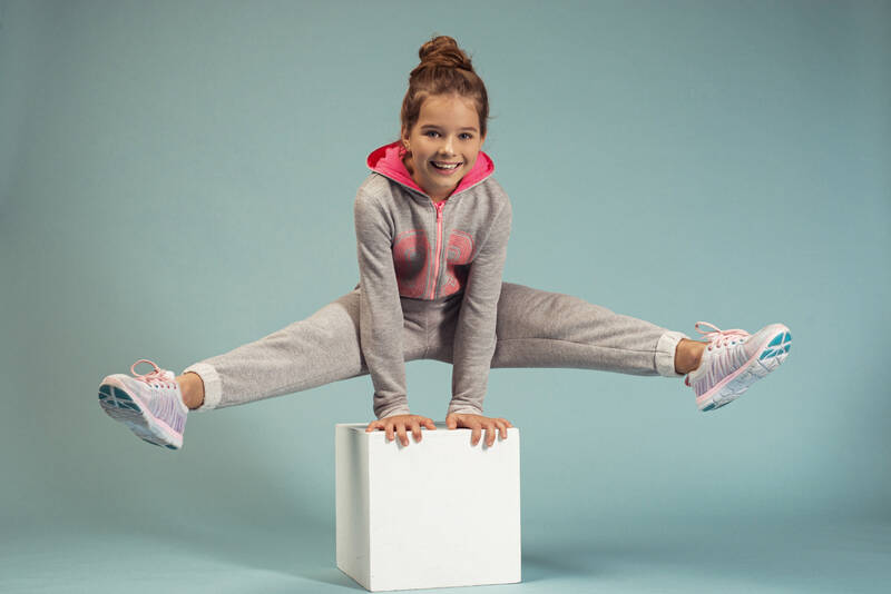 איך לבחור בגדי ספורט לילדות ונערות?